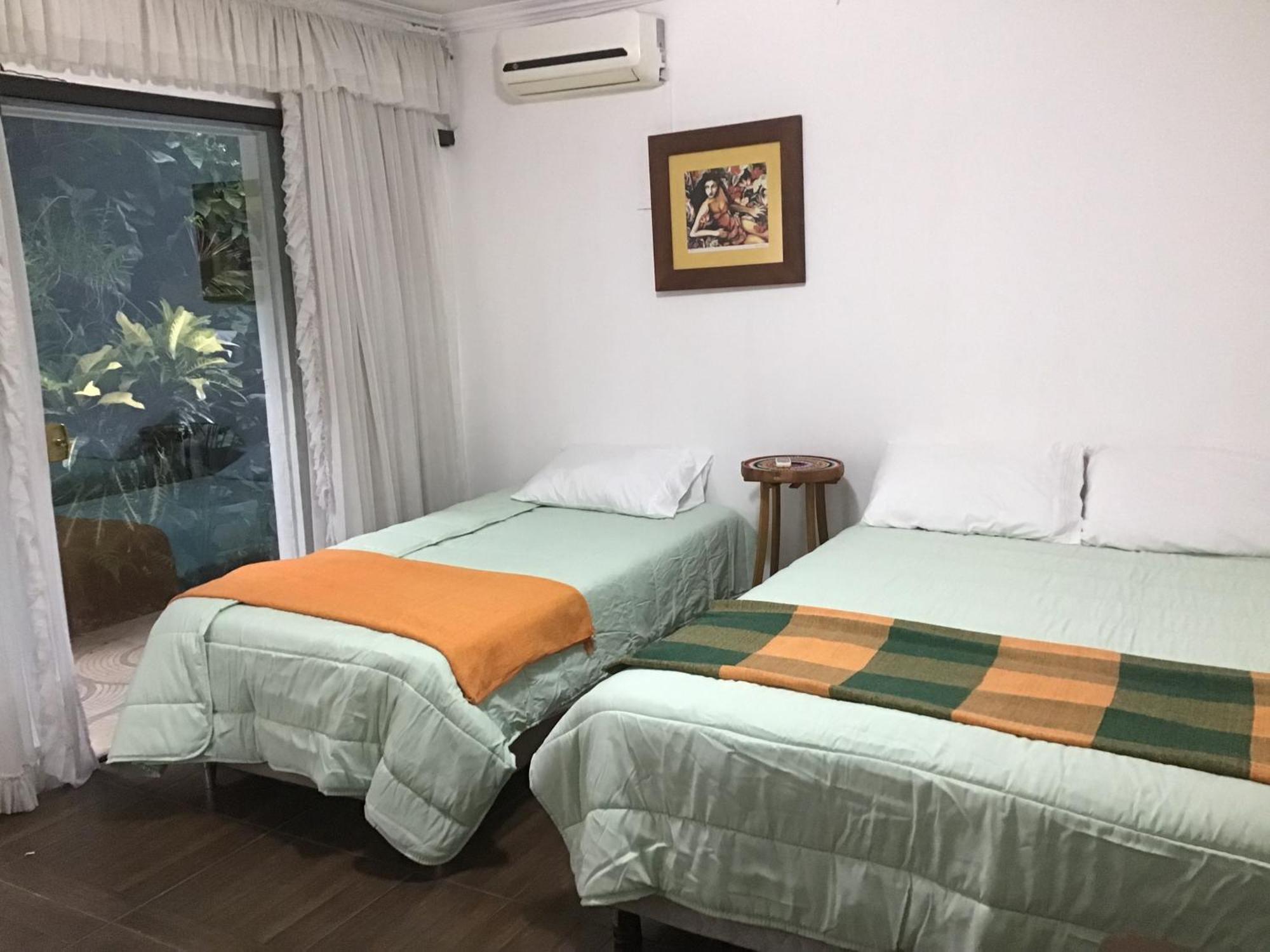 Granados Bed & Breakfast Asuncion Exterior photo