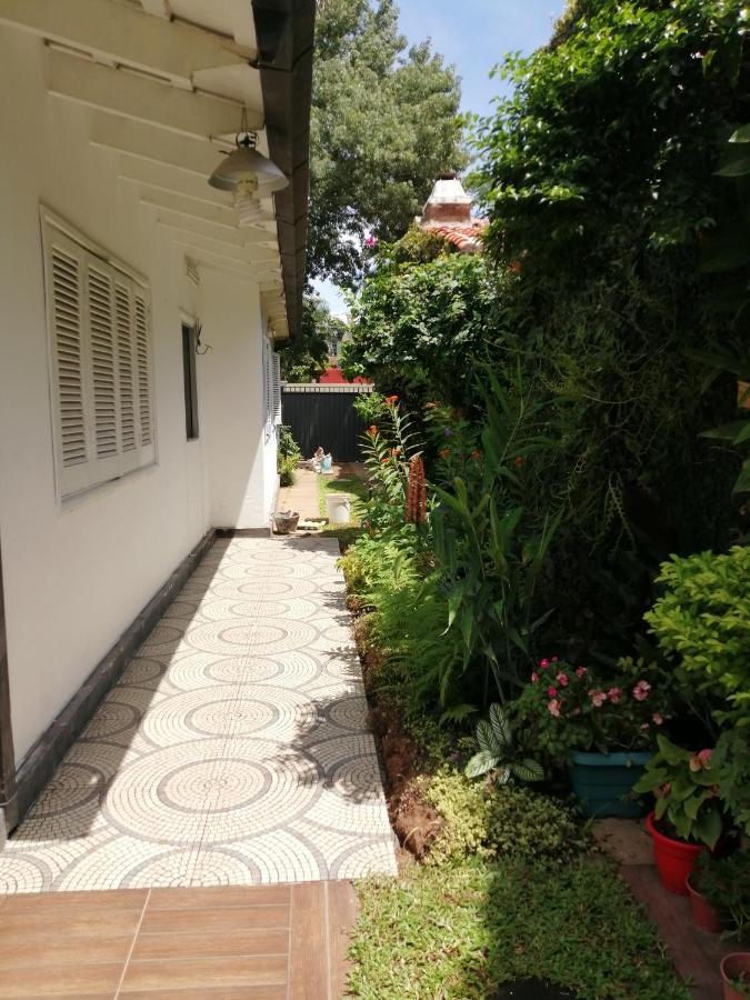 Granados Bed & Breakfast Asuncion Exterior photo